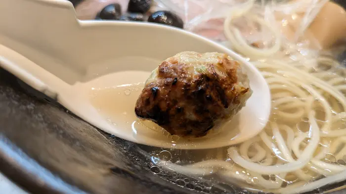 東京都練馬駅北口のラーメン屋minatomenの宍道湖しじみ中華そばのつくね