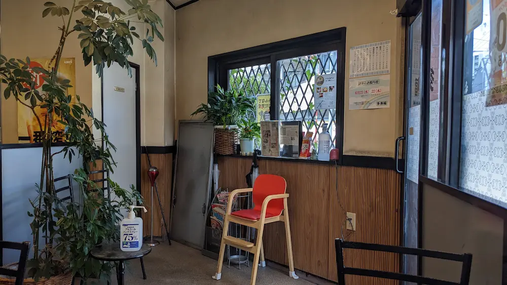 練馬の中華料理屋「多来福」の店内の雰囲気