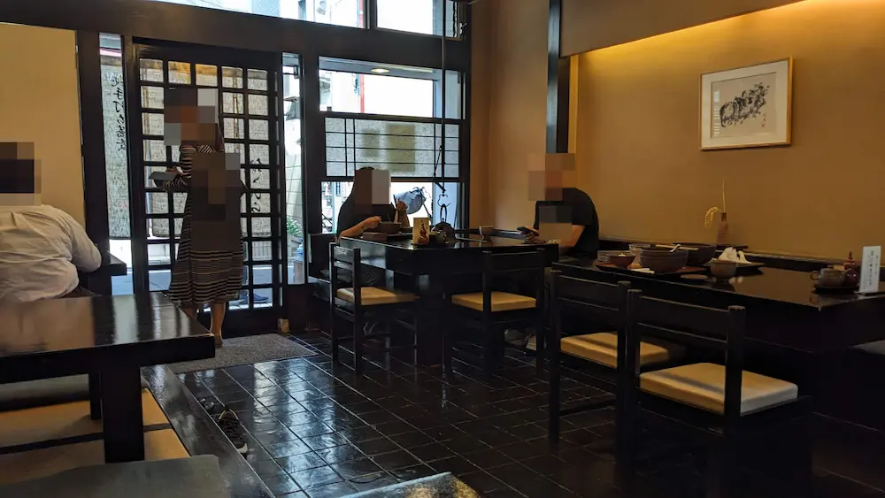 野方の蕎麦屋おおひらの店内の雰囲気