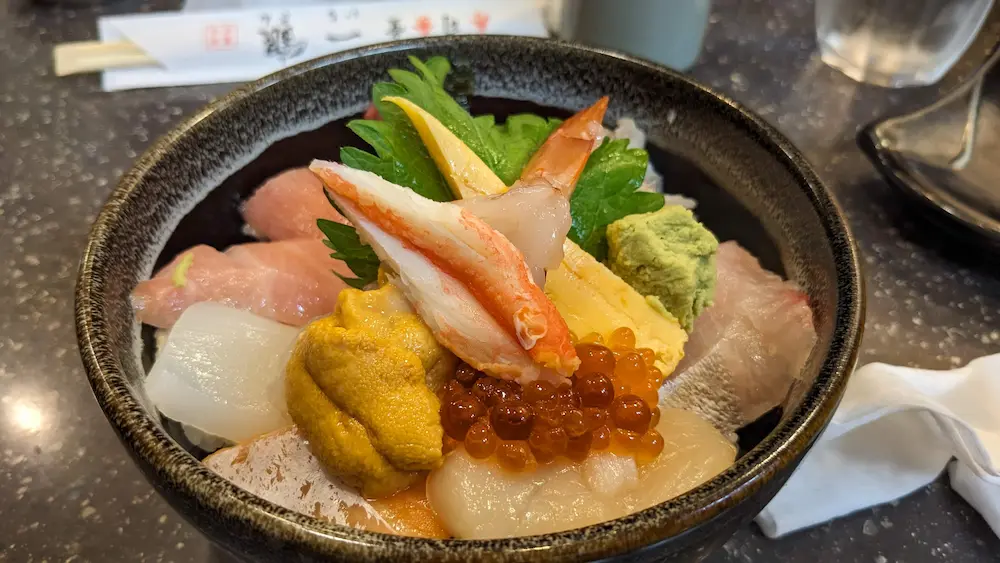 中野区野方の寿司屋「一銀」の北海丼