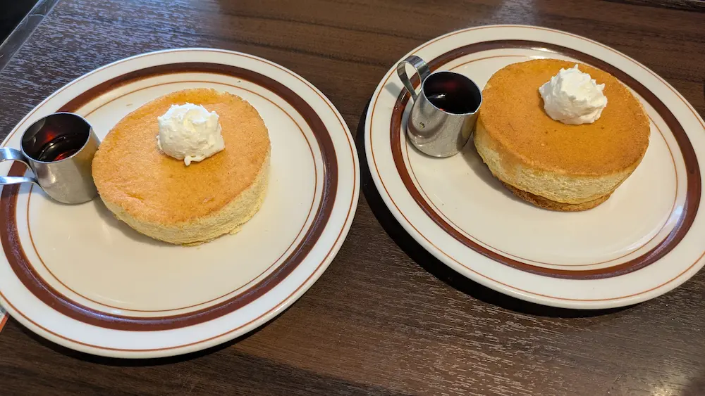 星乃珈琲のモーニングメニューのミニパンケーキおかわりつき