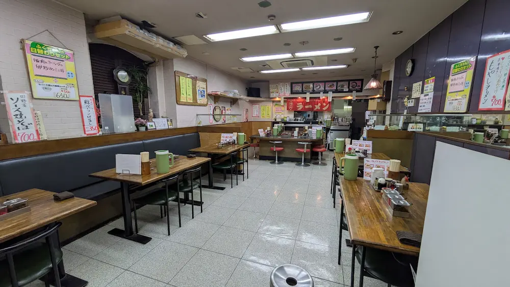 練馬にあるラーメンふくちゃんの店舗内の様子